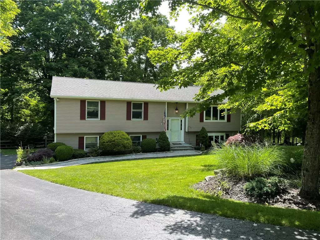 Brewster, NY 10509,26 Acorn RD