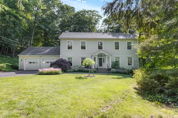 Mount Kisco, NY 10549,88 Grandview DR