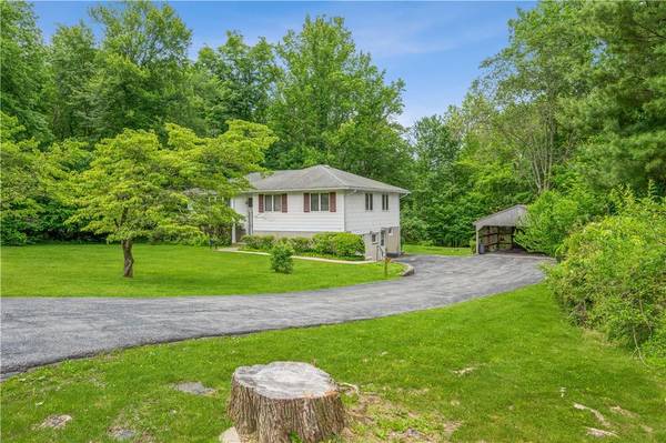 55 Eastview DR, Valhalla, NY 10595