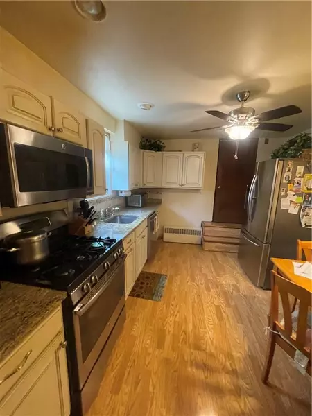 616 John ST, Peekskill, NY 10566