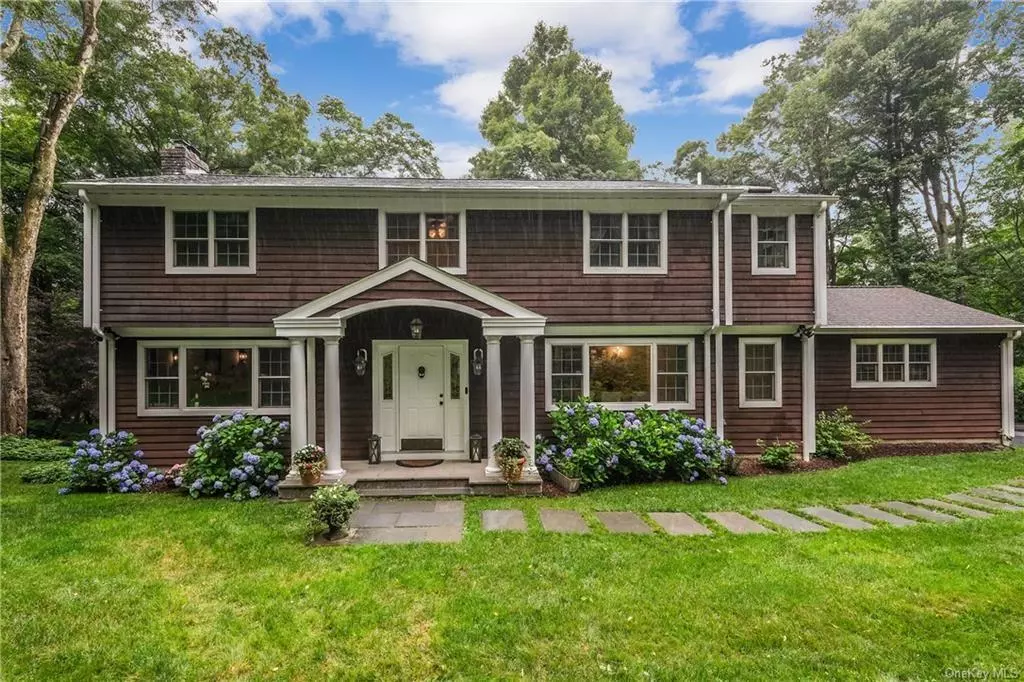 Chappaqua, NY 10514,7 Hilltop CIR