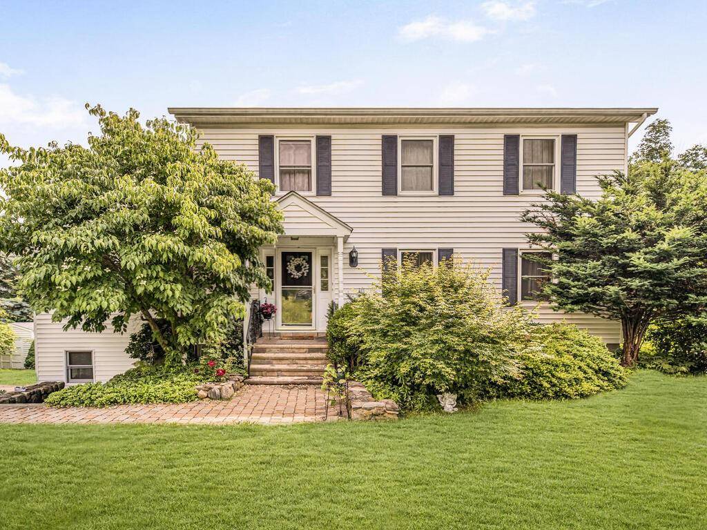 12 Beryl CT, Brewster, NY 10509