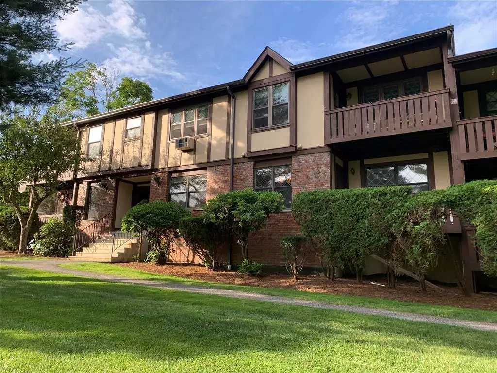 Valley Cottage, NY 10989,565 Sierra Vista LN