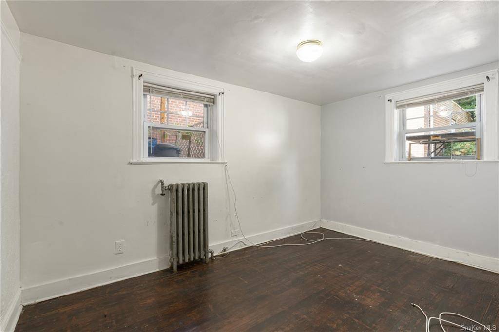 3431 Grace AVE, Bronx, NY 10469