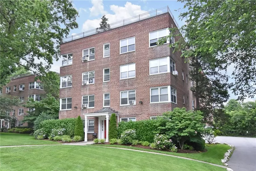 793 Palmer RD #4D, Bronxville, NY 10708