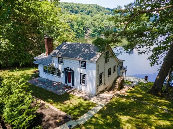 197 Lake DR, Lake Peekskill, NY 10537