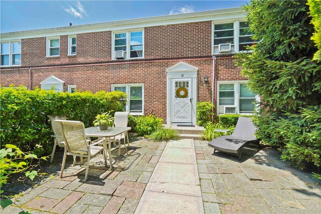 15 Hilltop Acres #15, Yonkers, NY 10704