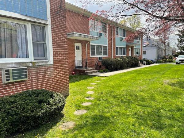 174 N Middletown RD #C1, Pearl River, NY 10965