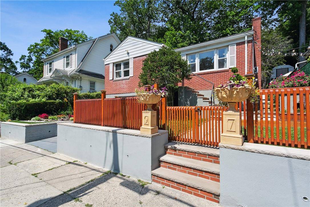 97 Rumsey RD, Yonkers, NY 10705