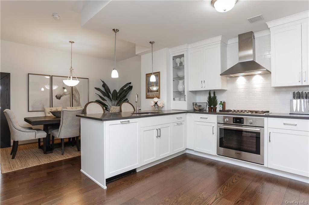 10 Byron PL #418, Larchmont, NY 10538