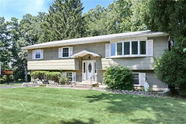 244 Betsy Ross DR, Orangeburg, NY 10962