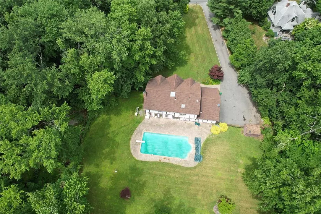 Suffern, NY 10901,70 Cragmere RD