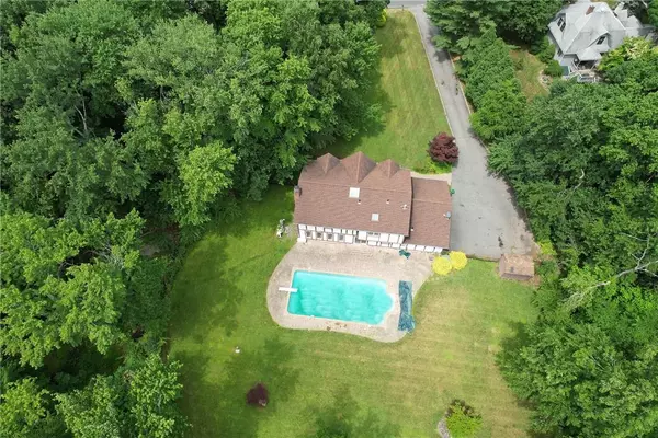 70 Cragmere RD, Suffern, NY 10901