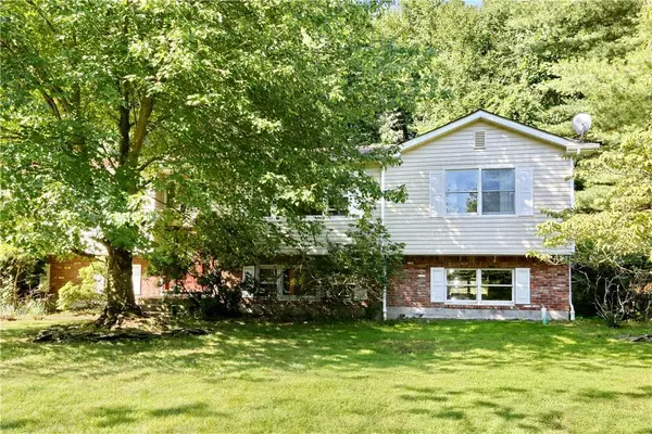 57 N Lorna LN, Suffern, NY 10901