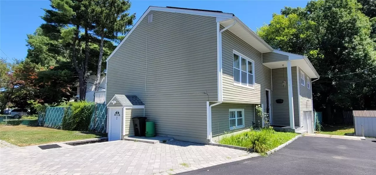 2 Edgewood DR, Orangeburg, NY 10962