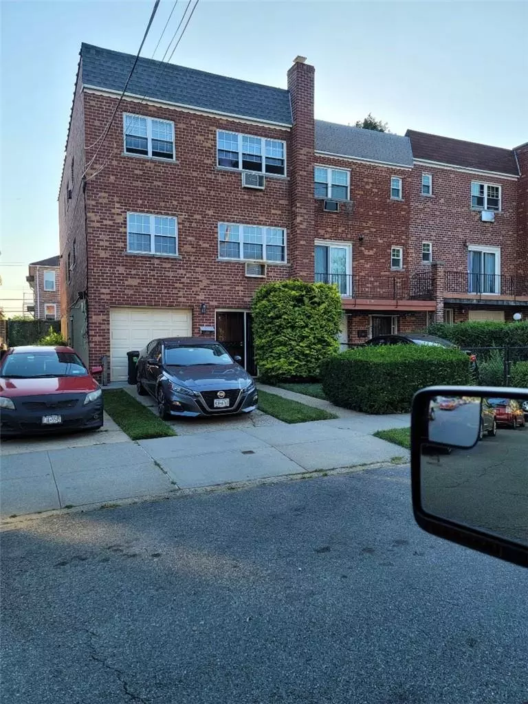 Bronx, NY 10466,4025 Seton AVE