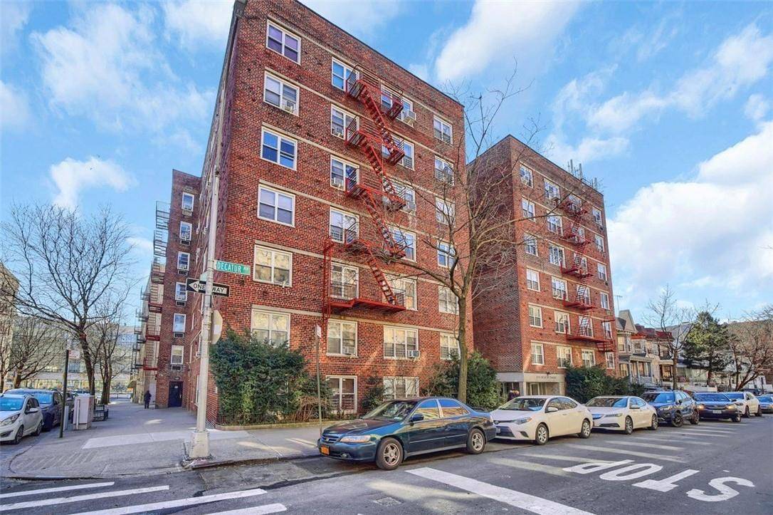 3176 Decatur AVE #L2, Bronx, NY 10467