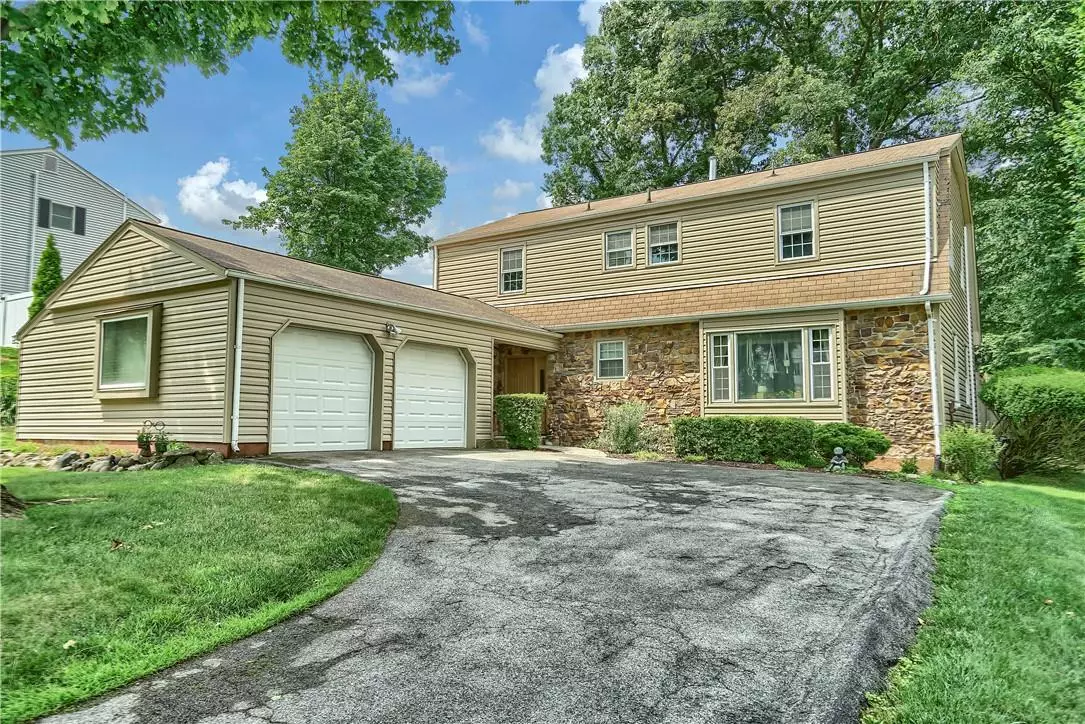 Suffern, NY 10901,13 Lancaster DR