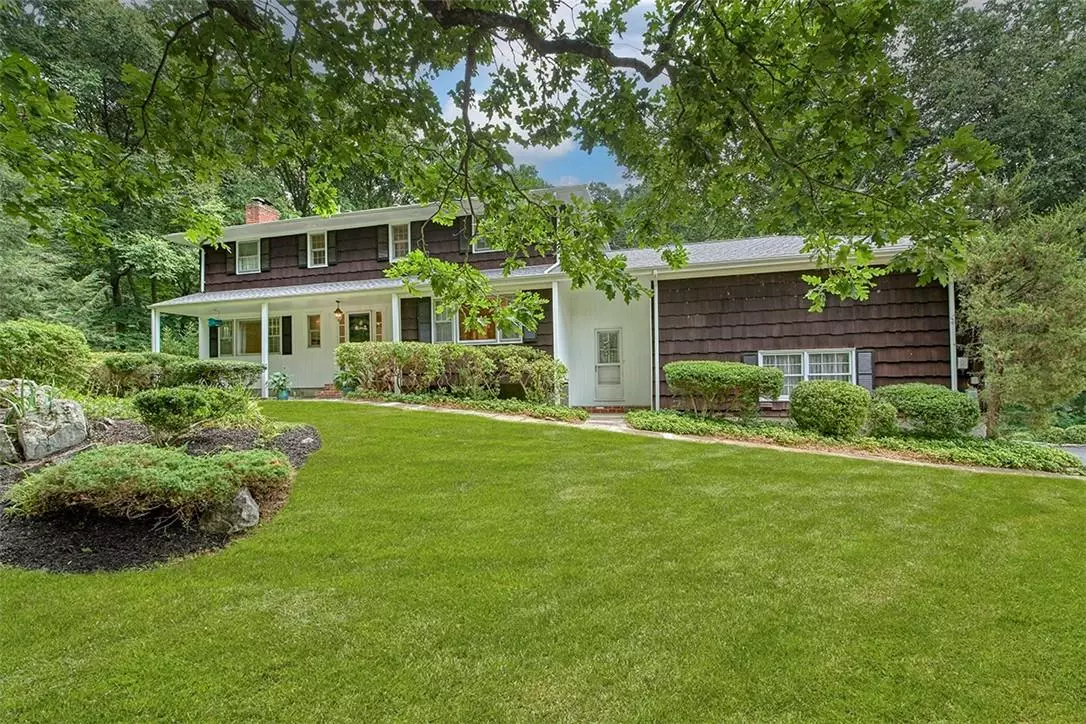 Chappaqua, NY 10514,71 Oak Hill RD