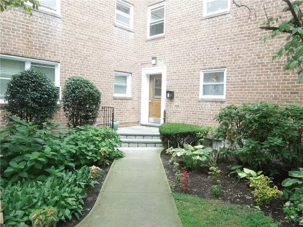 320 S Broadway #M10, Tarrytown, NY 10591