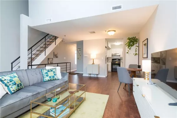 100 Chatterton AVE #4, White Plains, NY 10606