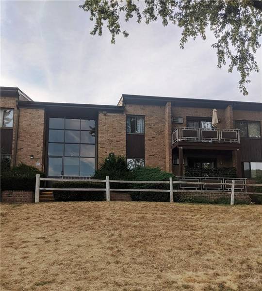 7 Charles LN #1E, Pomona, NY 10970