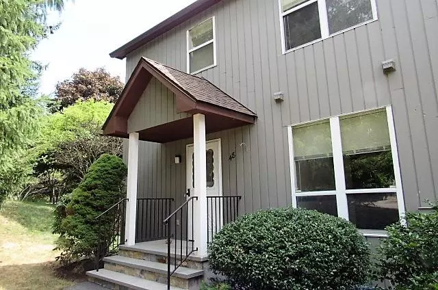 Peekskill, NY 10566,48 Hemlock CIR