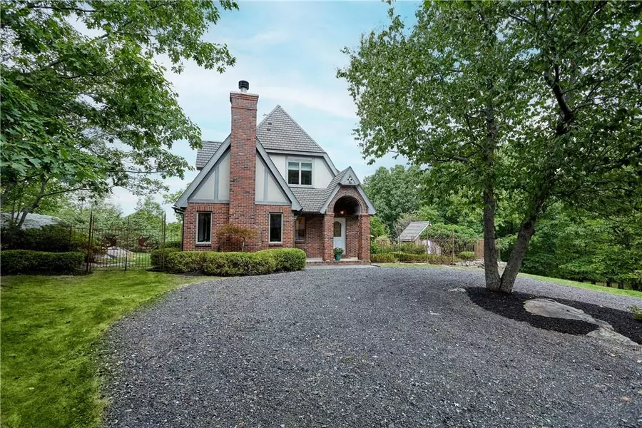 142 Oak RD, Monroe, NY 10950