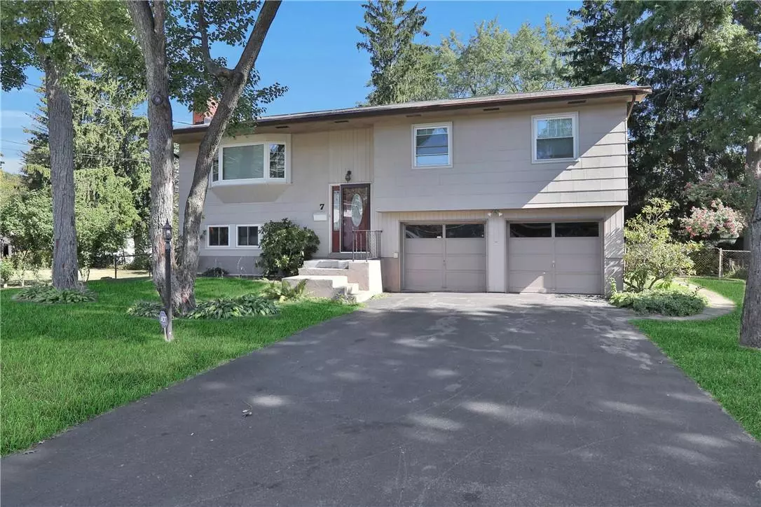 Saugerties, NY 12477,7 Hemlock LN