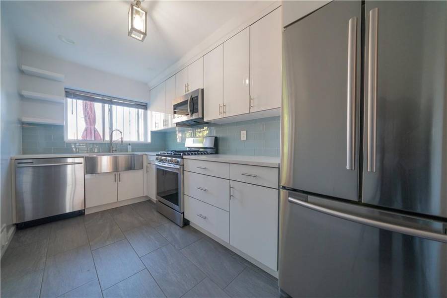 4126 Paulding AVE, Bronx, NY 10466