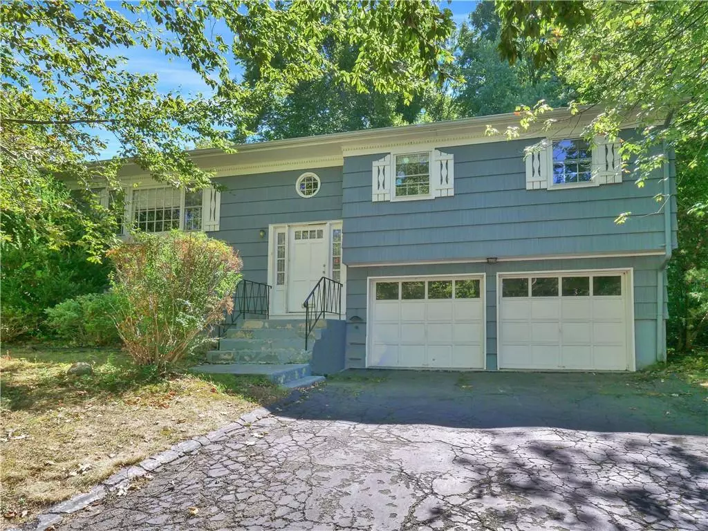 Nanuet, NY 10954,68 Sherwood CIR