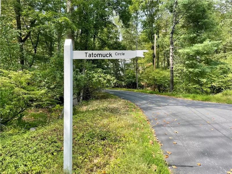 Tatomuck CIR, Pound Ridge, NY 10576