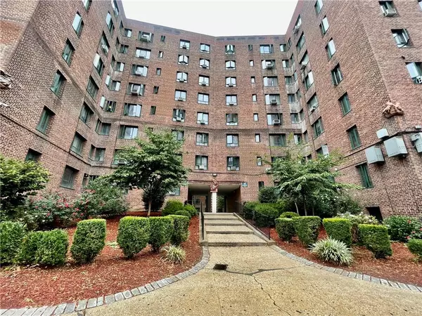 1651 Metropolitan AVE #5H, Bronx, NY 10462