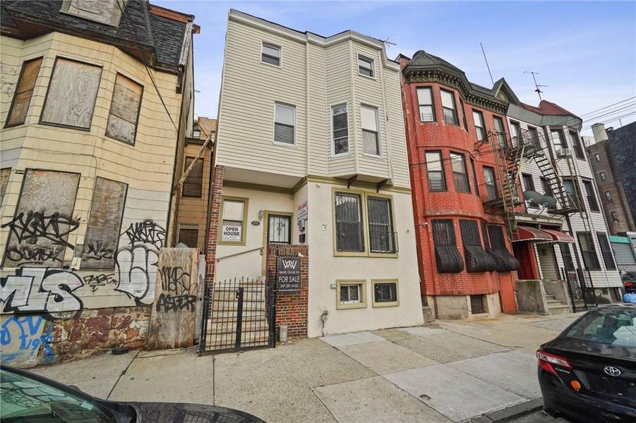 2122 Washington AVE, Bronx, NY 10457