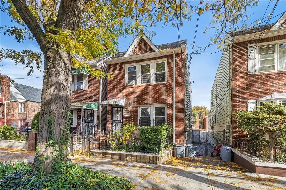 Bronx, NY 10466,4326 De Reimer AVE