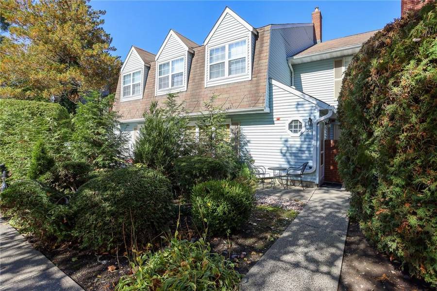 56 Homestead Village DR, Warwick, NY 10990