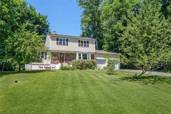 499 Orangeburg RD, Pearl River, NY 10965