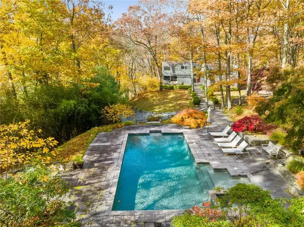 Pound Ridge, NY 10576,33 Highview RD