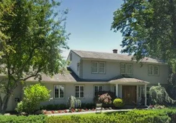 30 Dr Frank RD, Spring Valley, NY 10977