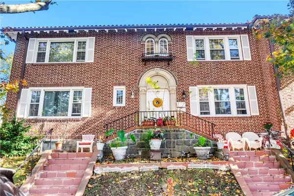 345 Collins AVE, Mount Vernon, NY 10552