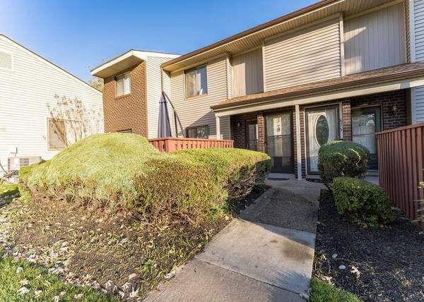 869 Skyline DR, Coram, NY 11727