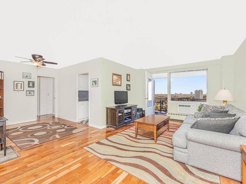 5800 Arlington AVE #12D, Bronx, NY 10471