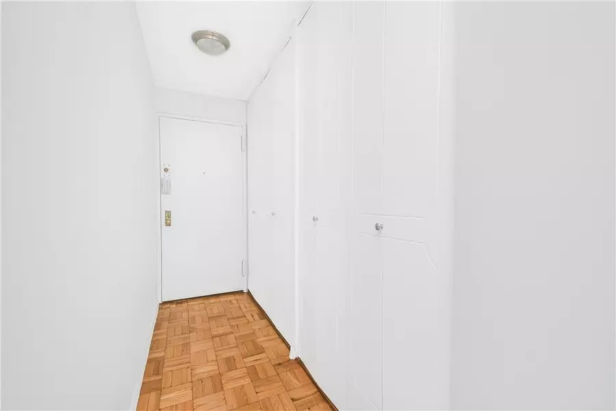 3333 Henry Hudson Pkwy #15P, Bronx, NY 10463