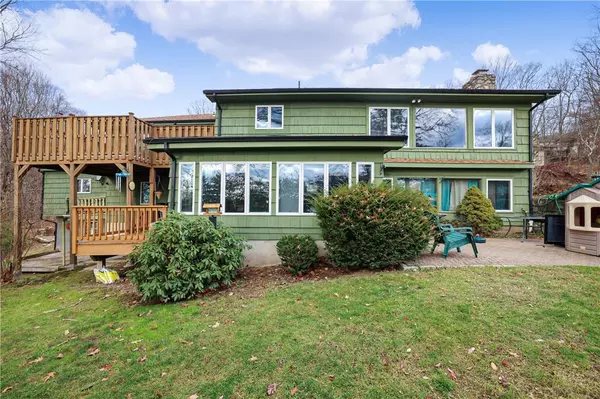 Mahopac, NY 10541,65 Woodbine DR