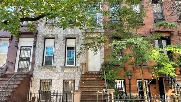 Brooklyn, NY 11221,300 Van Buren ST