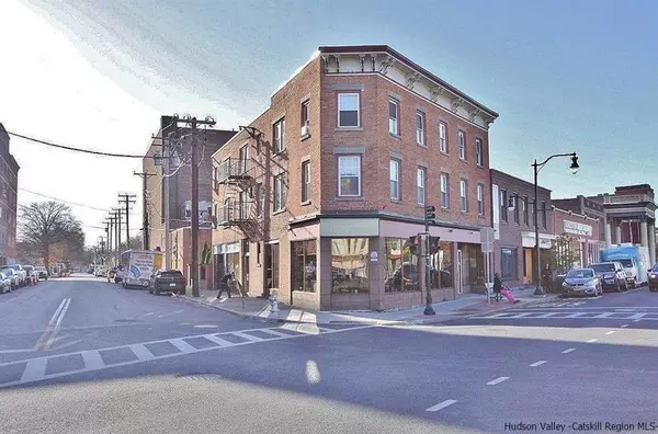 585 Broadway, Kingston, NY 12401