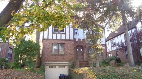 395 Collins AVE, Mount Vernon, NY 10552