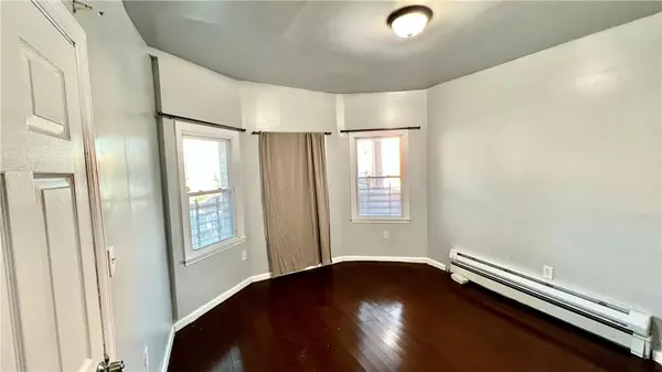 152 S 13th AVE #1E, Mount Vernon, NY 10550