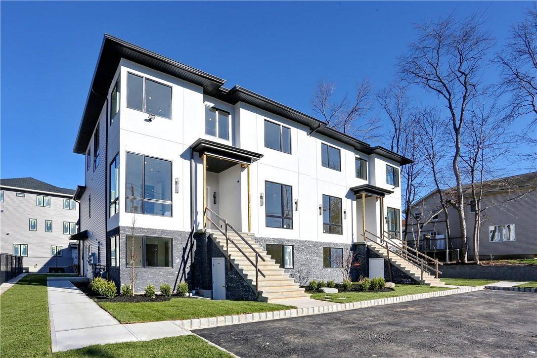 22 Old Nyack TPKE #201, Monsey, NY 10952