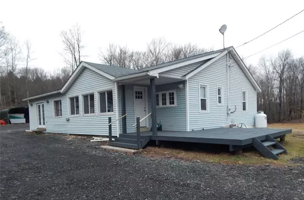 Ellenville, NY 12428,909 Budd RD